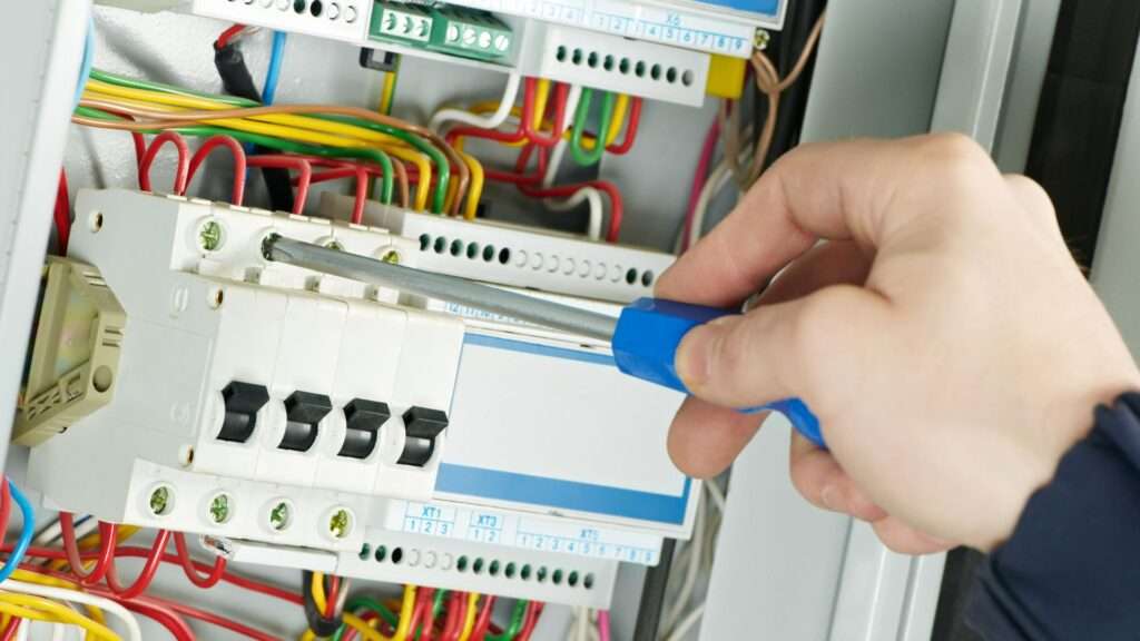 manutenção de sistemas elétricos