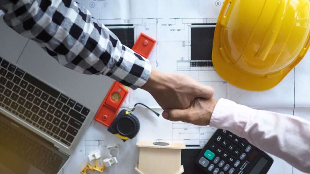 Contratar uma empreiteira vale a pena, quanto custa? Contratar uma empreiteira