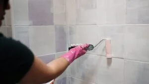 Pintar rejuntes de azulejos