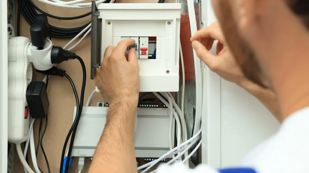 Eletricista em Santo Amaro