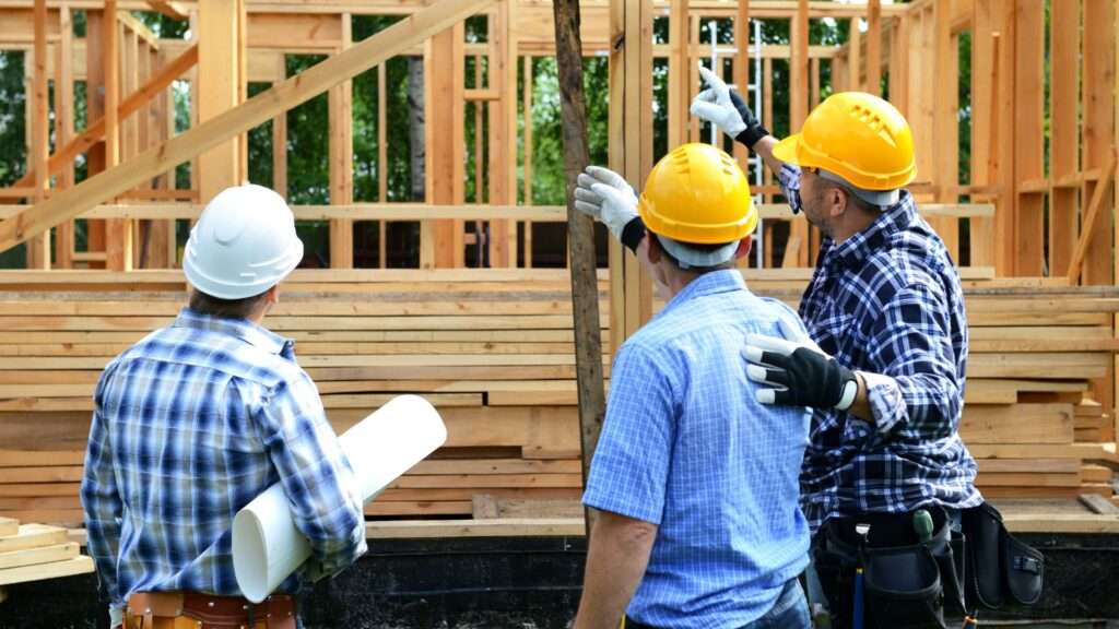 Contratar uma empreiteira