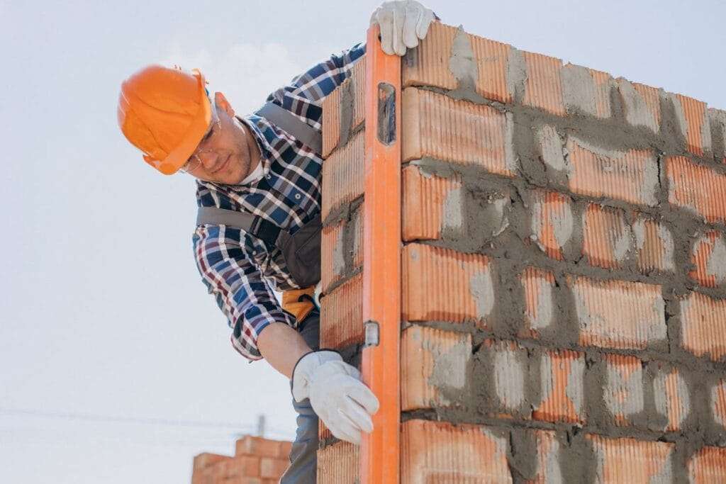 Pedreiro em Jundiaí: Orçamento e Mão de Obra Qualificada Pedreiro em Jundiaí Orçamento e Mão de Obra Qualificada
