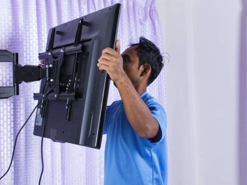 Orçamento de Fixação de painéis de TV em SP